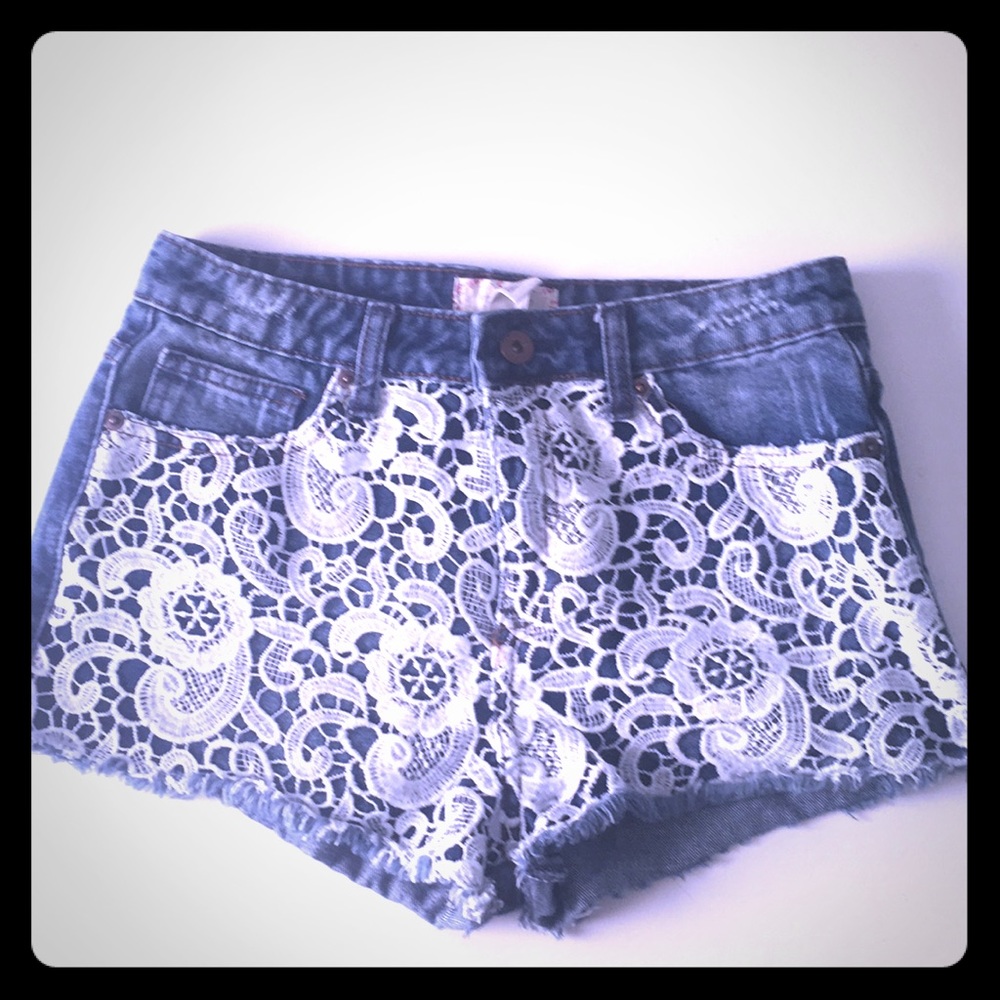 High-rise Denim Shorts, Lace detail